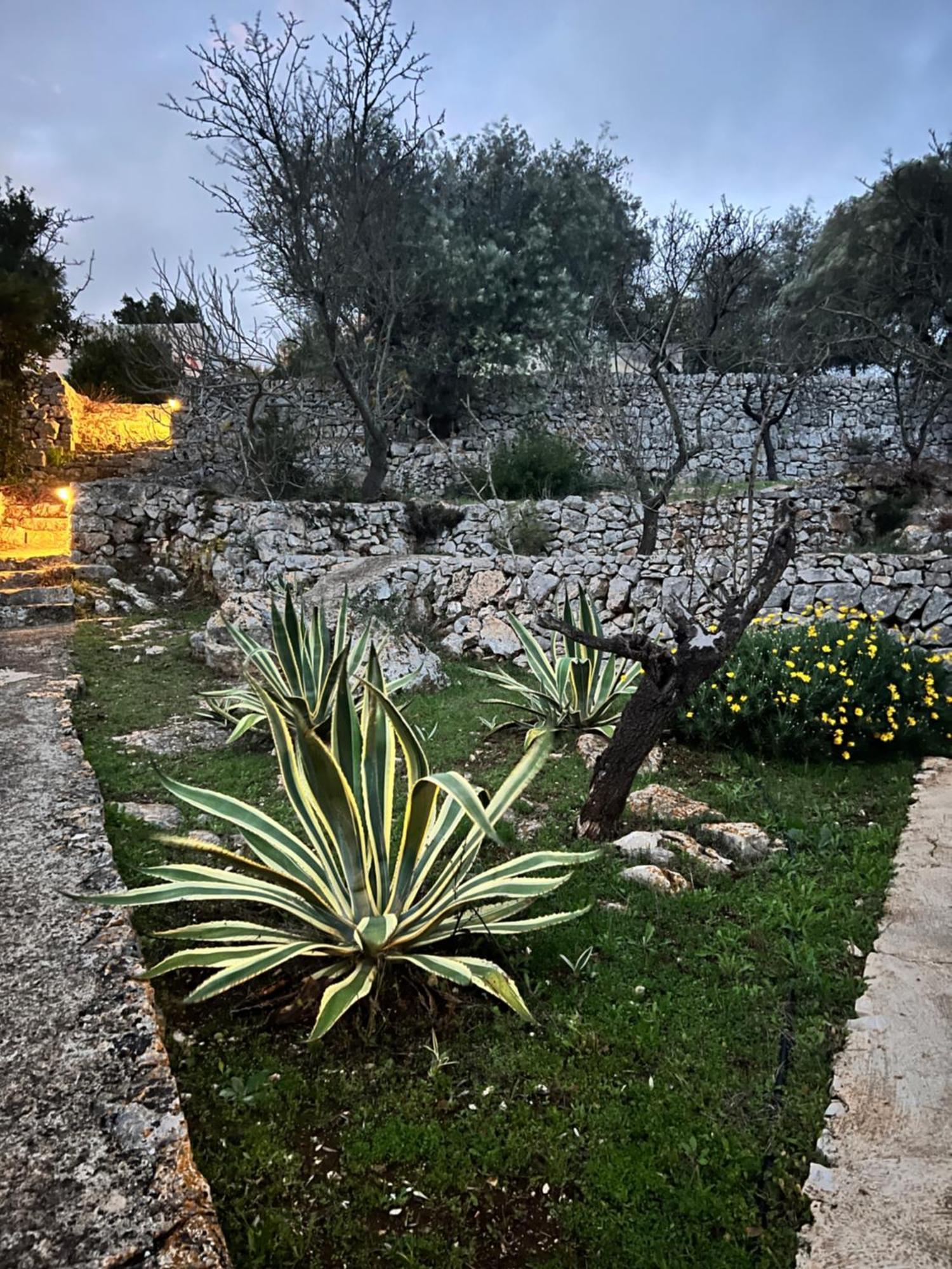 Syconium Trullo And Lamia Gea Charme And History Hotel Ostuni Exterior foto